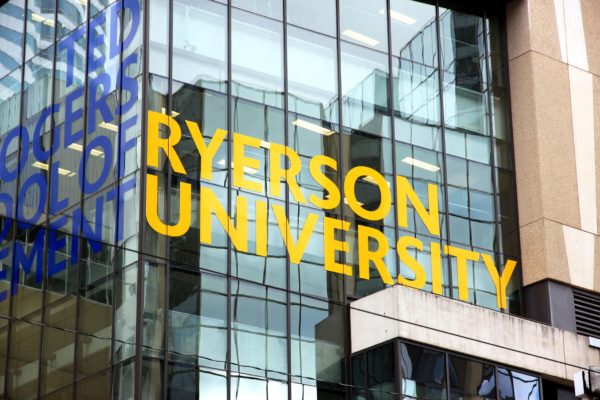 Mở cánh cửa tương lai với đại học Ryerson – Top trường tốt nhất Canada