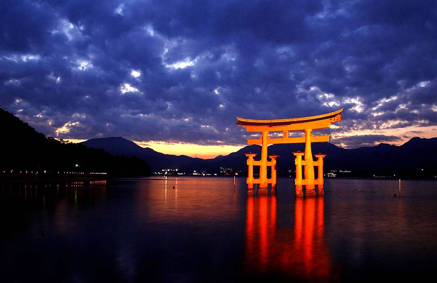 Đền Itsukushima